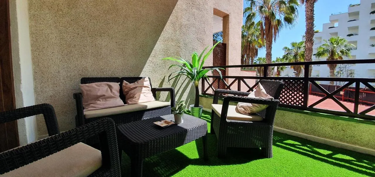Spectacular Renovated Apartment, 5 Min To Camison Beach, With Aircon Arona  0*, Arona (Tenerife)