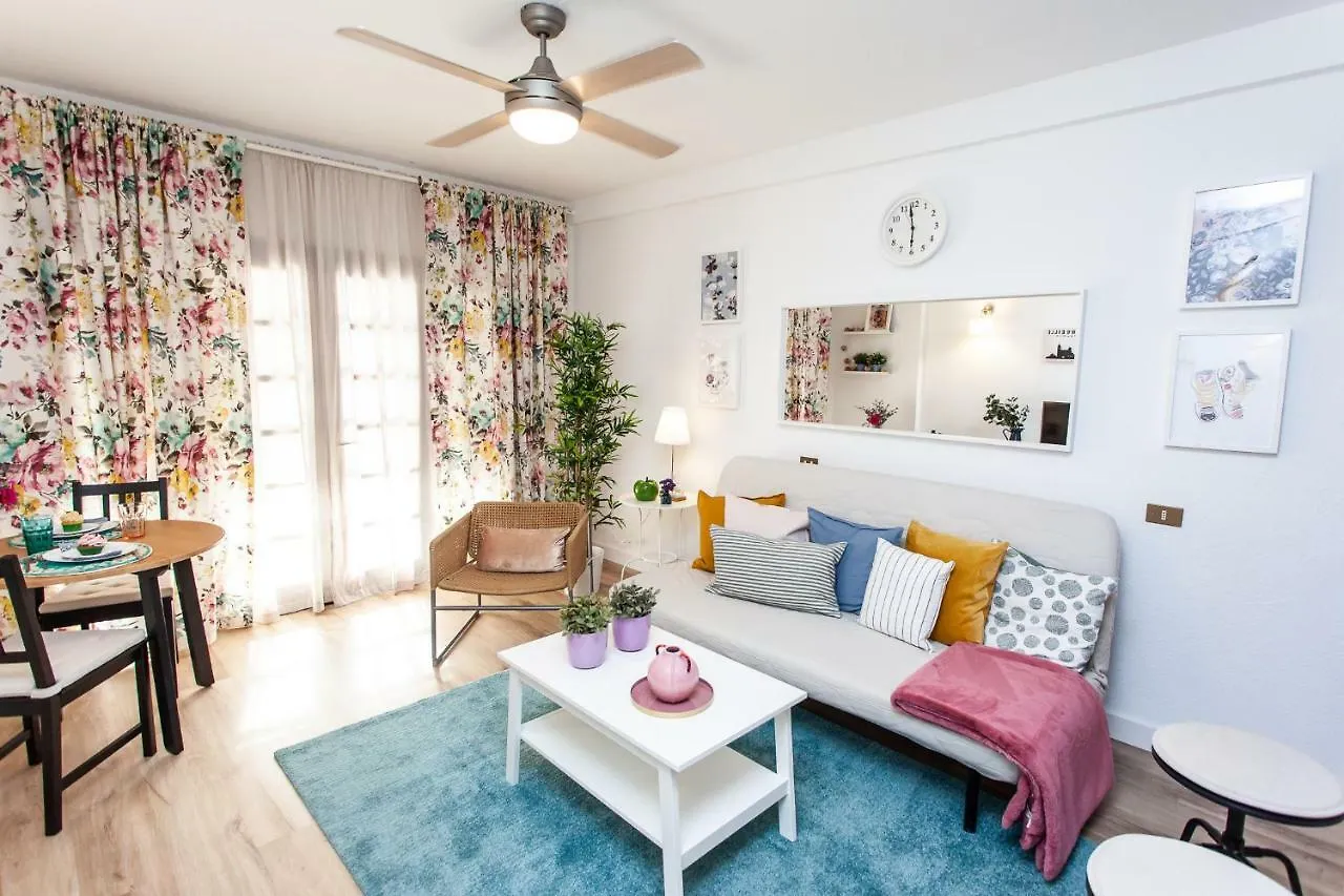 Spectacular Renovated Apartment, 5 Min To Camison Beach, With Aircon Arona  Spagna